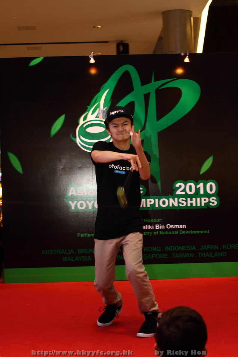 AP2010A_200.JPG