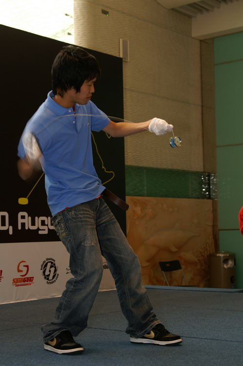 hkyc20060819b_200.JPG