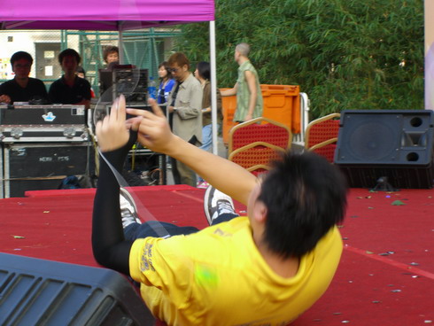 03122005045.JPG