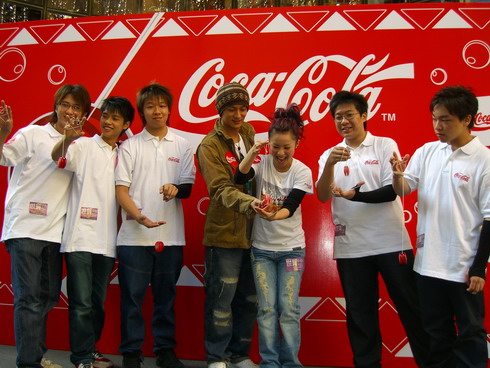 04122005116.JPG