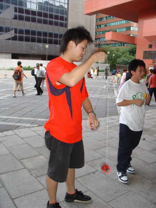 05062005018.JPG
