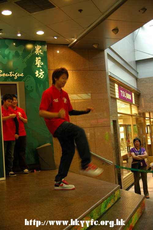 14102006088.jpg