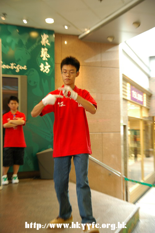 14102006148.jpg