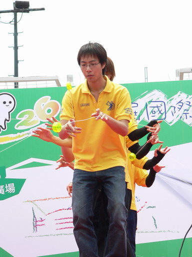 17042005A100.JPG