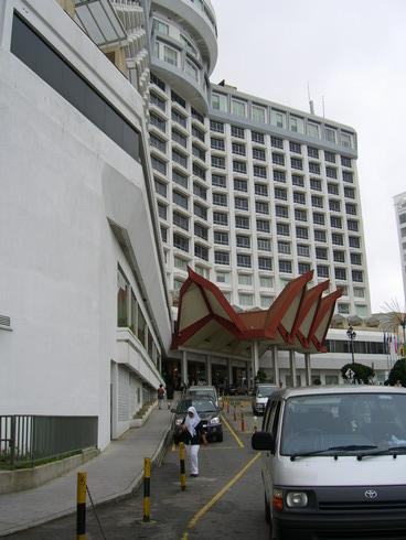 ap05073.JPG